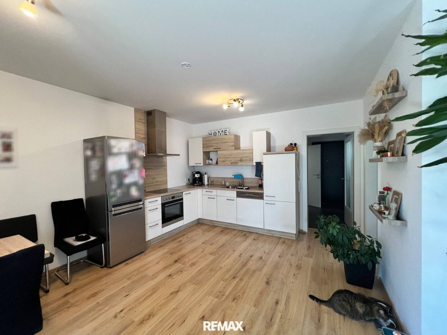 Helle Wohnung mit großzügigem Balkon in ruhiger Lage