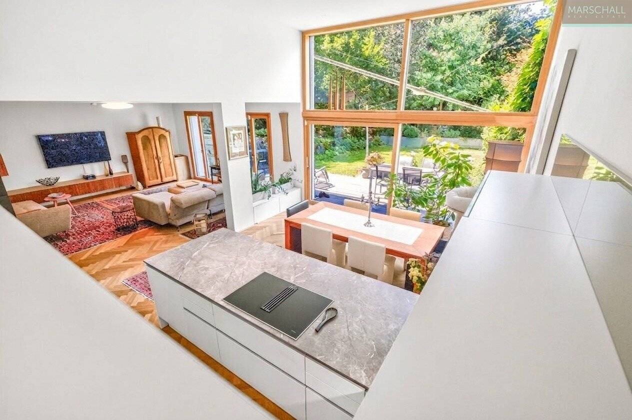 Split-Level-Wohnung mit Garten und Photovoltaik