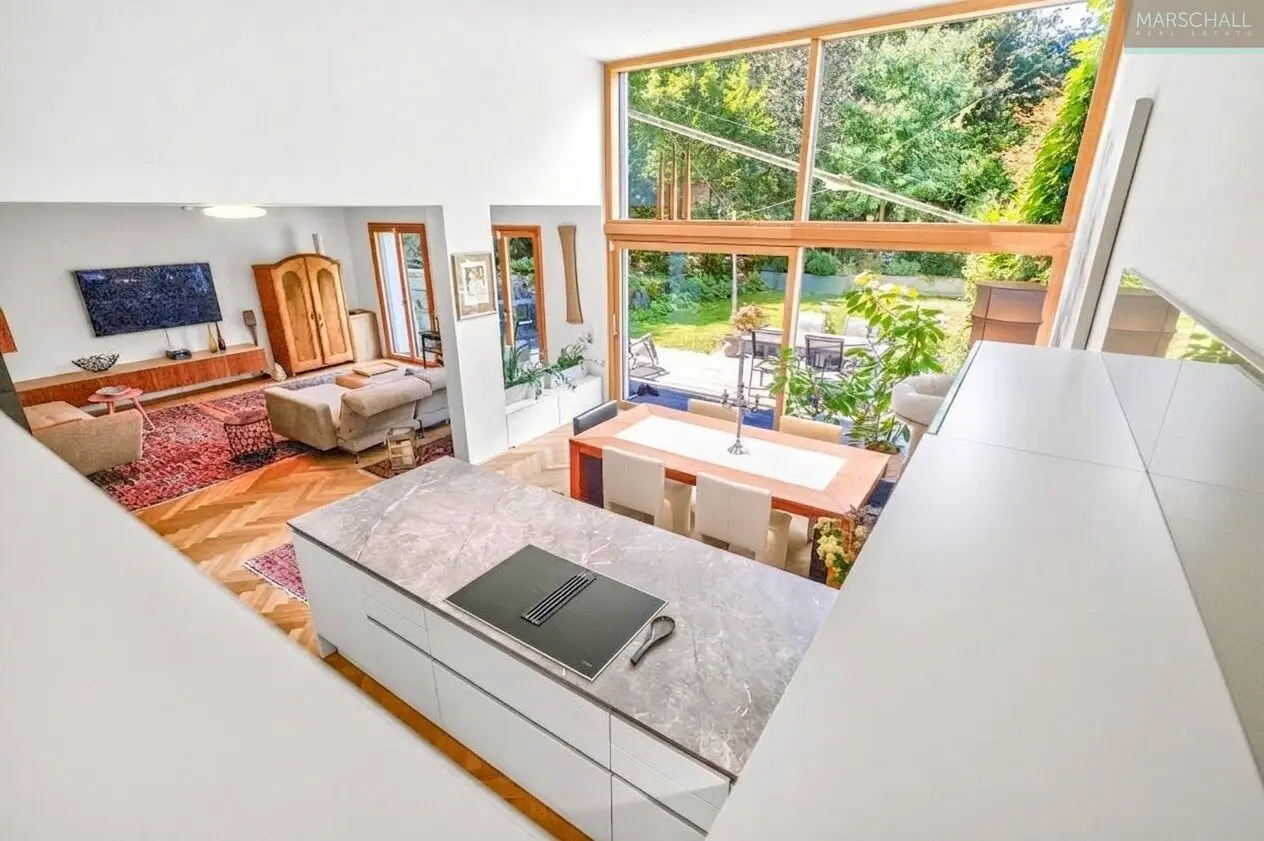 Split-Level-Wohnung mit Garten und Photovoltaik