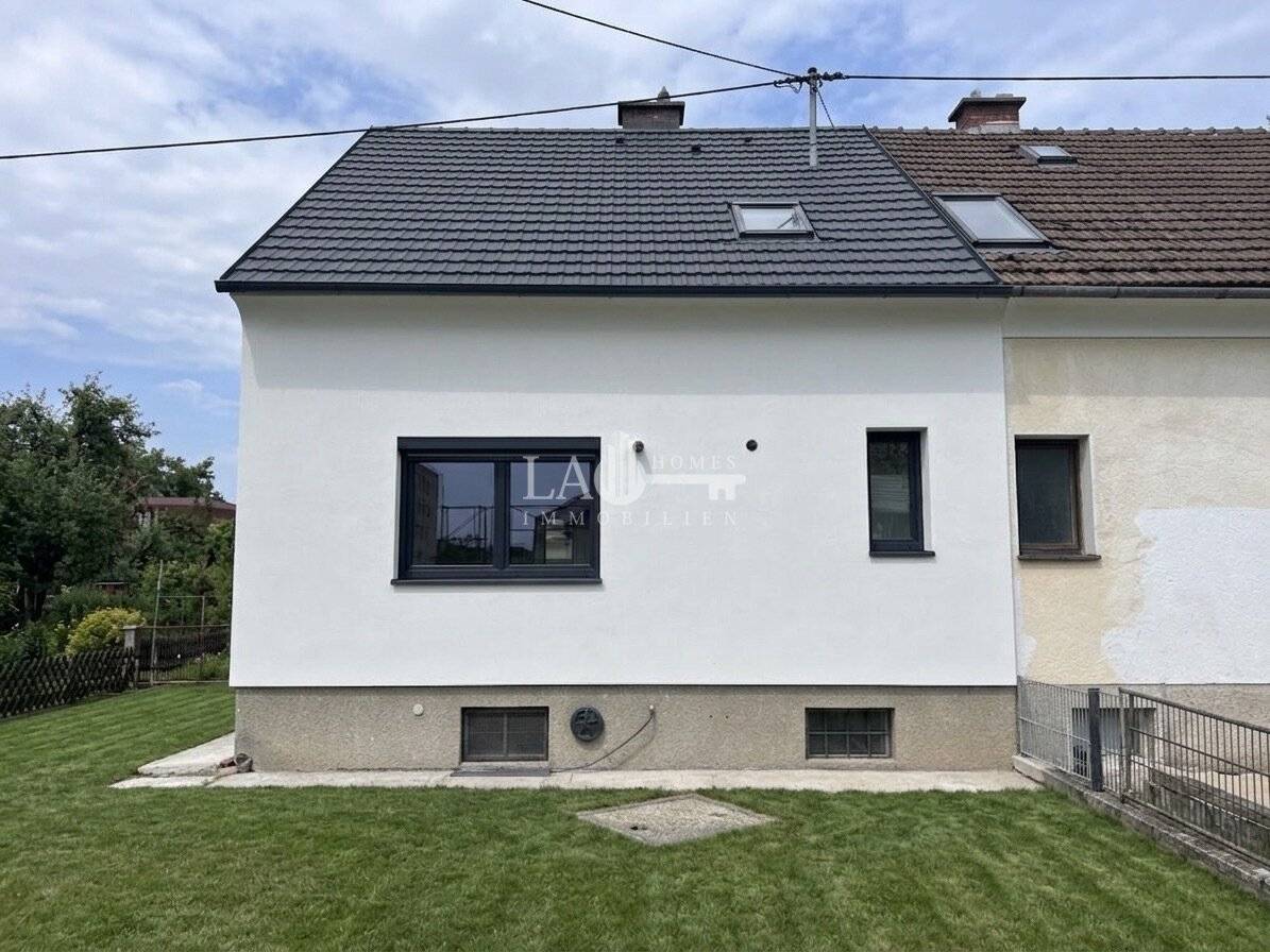 Saniertes Doppelhaus mit Garten und Garage nahe Freibad