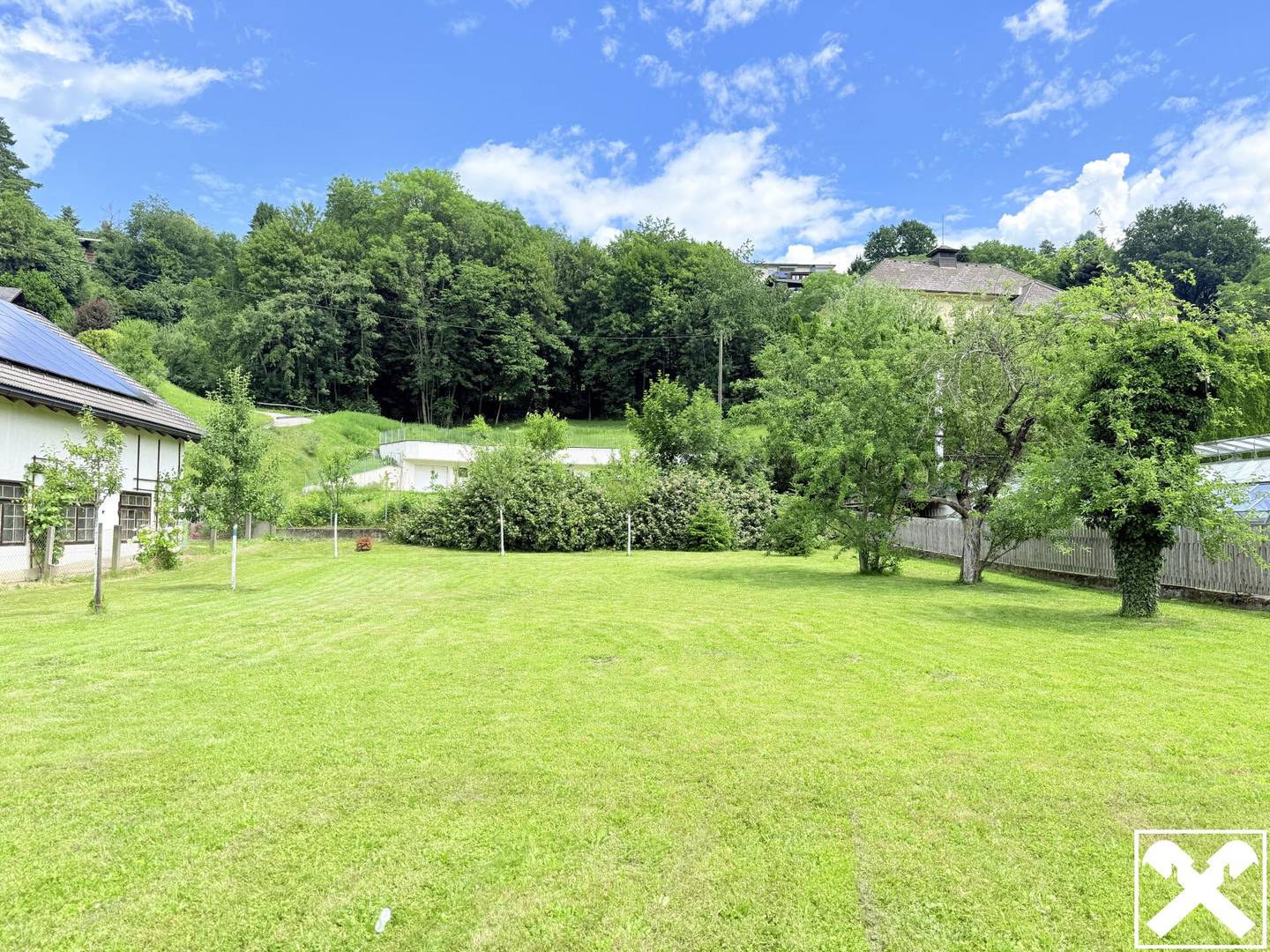 Baugrundstück mit Altbestand und Goldeckblick in ruhiger Innenstadtlage