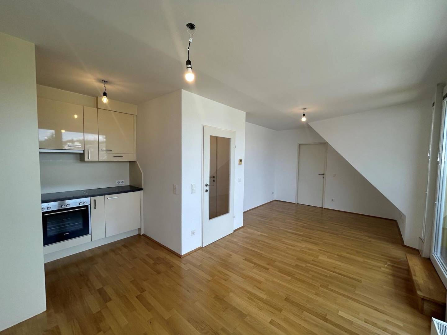 Penthouse Apartment with Loggia and Open Plan Kitchen
