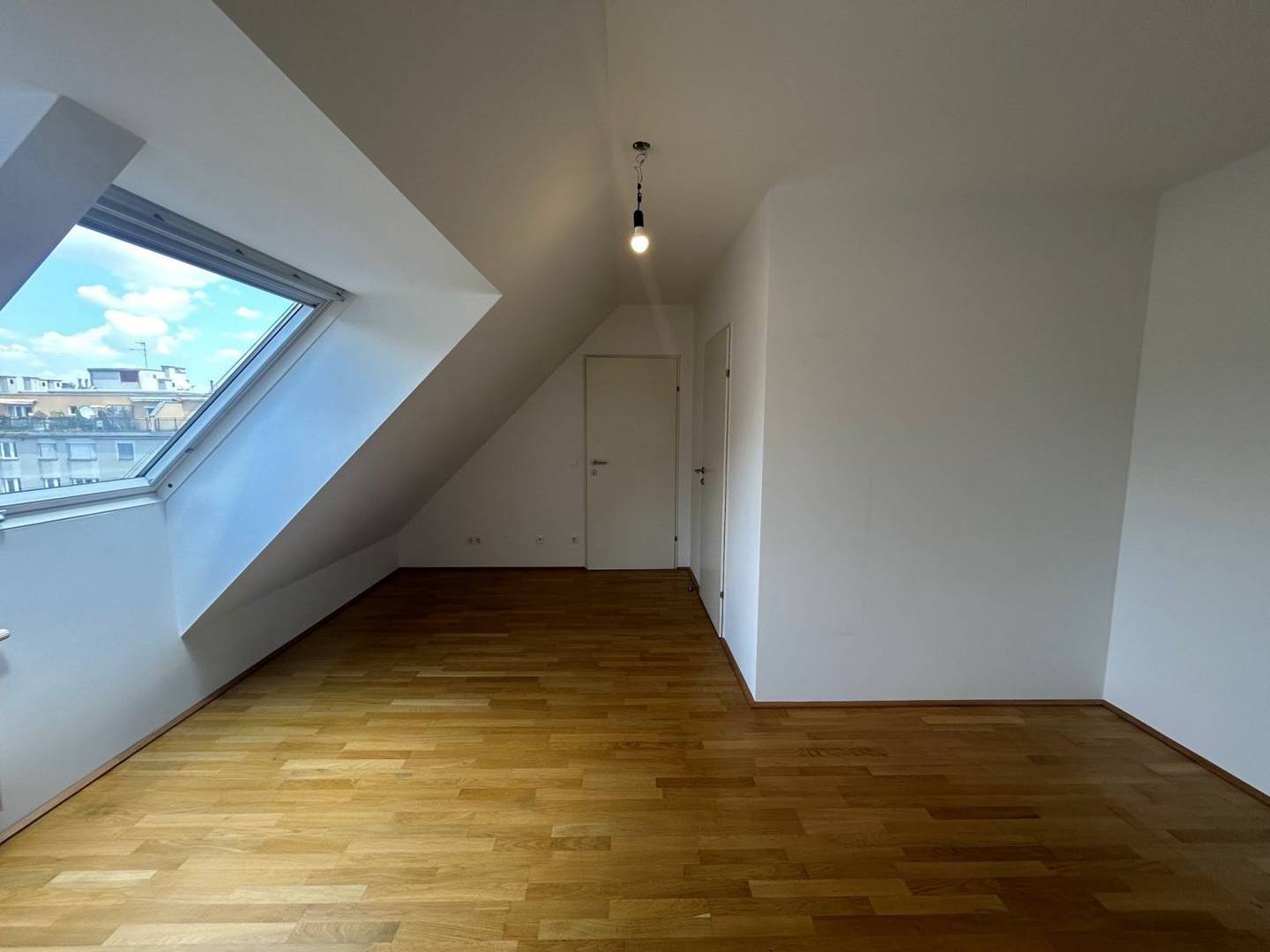 Penthouse Apartment with Loggia and Open Plan Kitchen