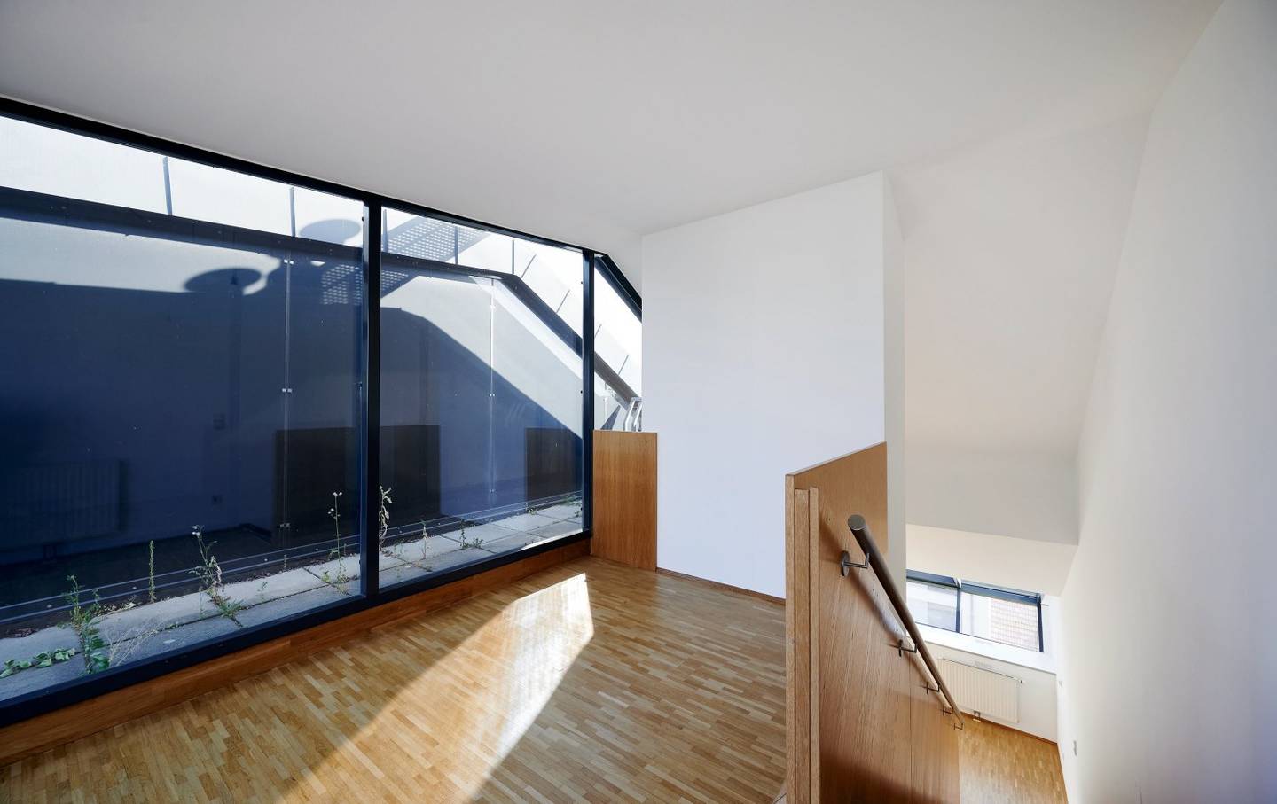 Dachgeschosswohnung mit großer Terrasse und Galerie