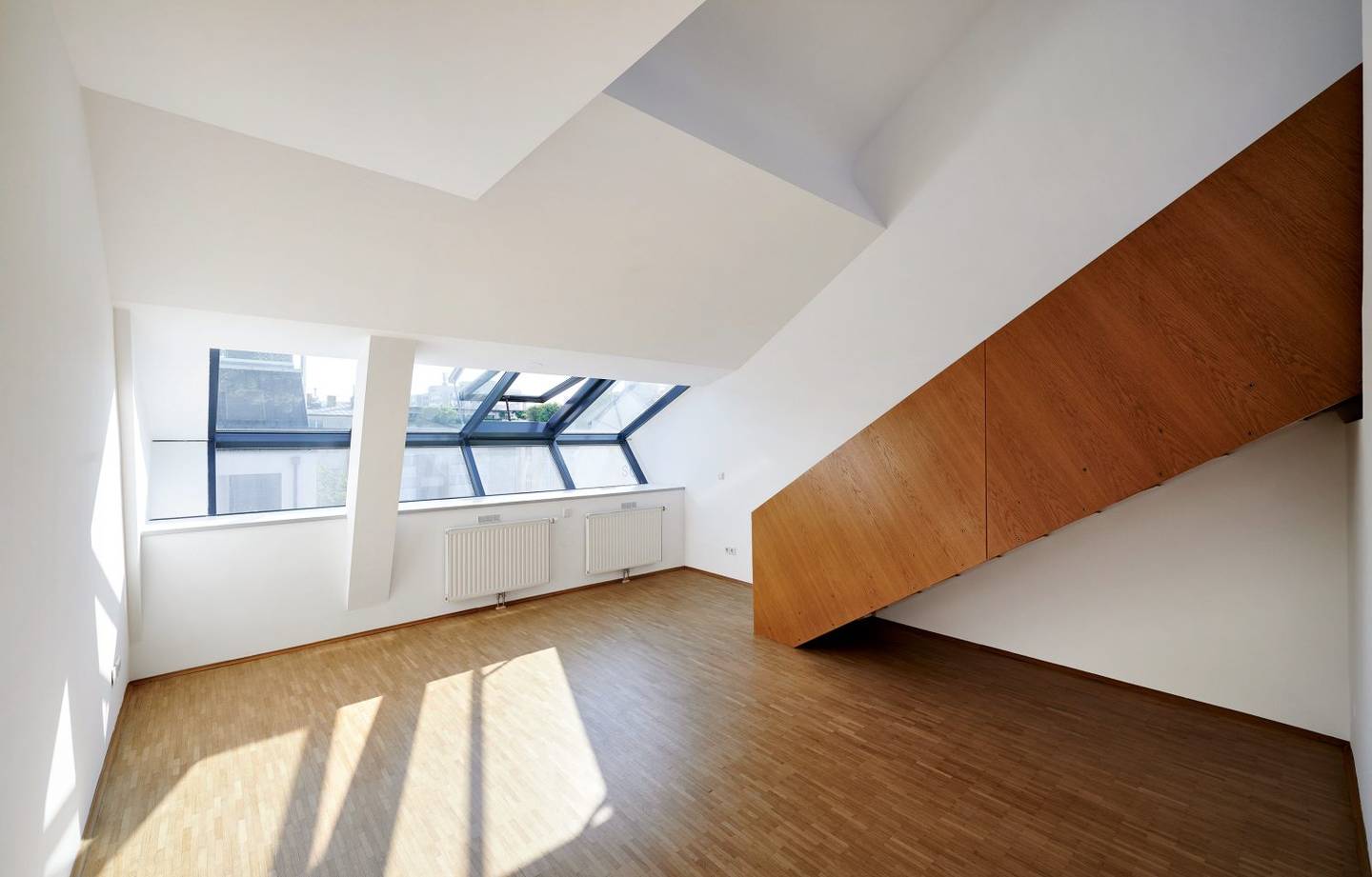 Dachgeschosswohnung mit großer Terrasse und Galerie