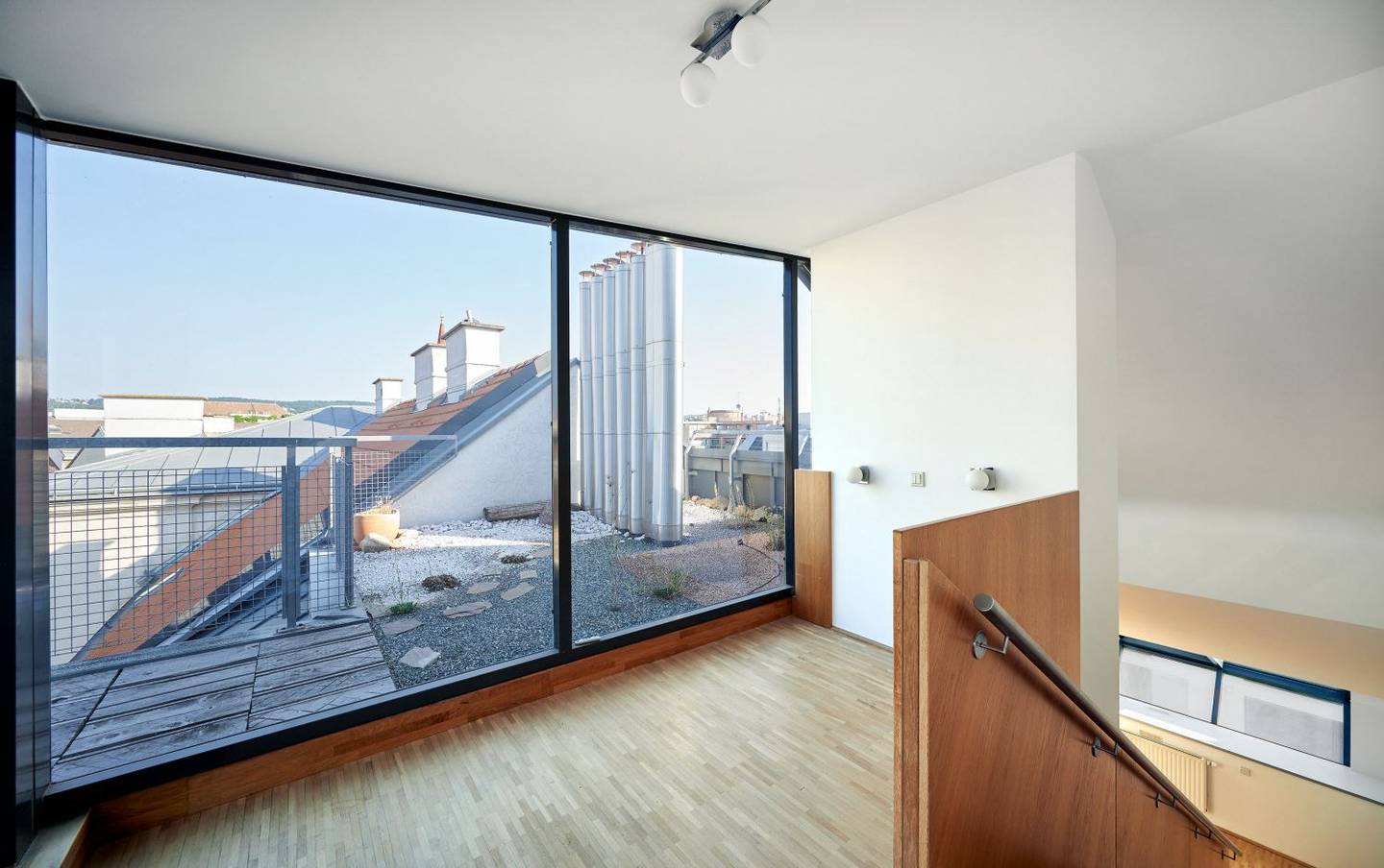 Dachgeschosswohnung mit großer Terrasse und Galerie