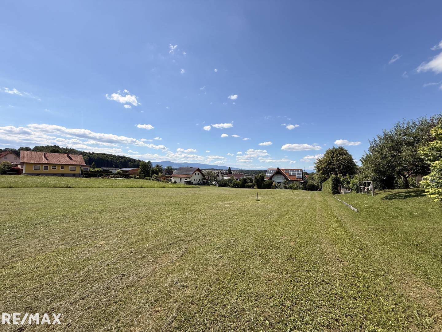 Sonniges Baugrundstück in ruhiger Wohnlage