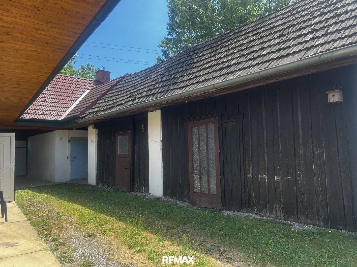 Gepflegtes Einfamilienhaus mit Garten und Carport