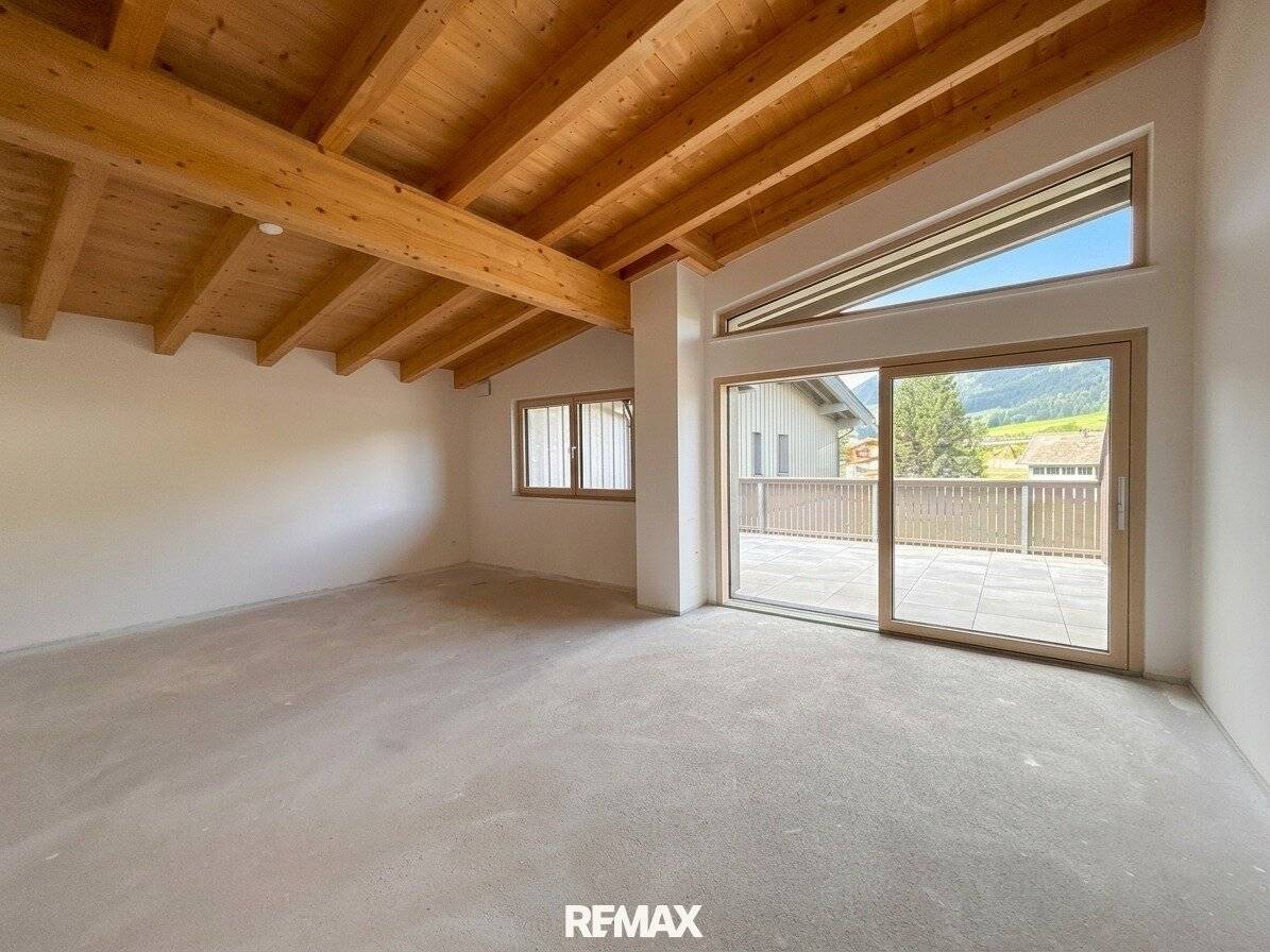 Neubau Penthouse mit grosser Terrasse und Gestaltungsfreiraum