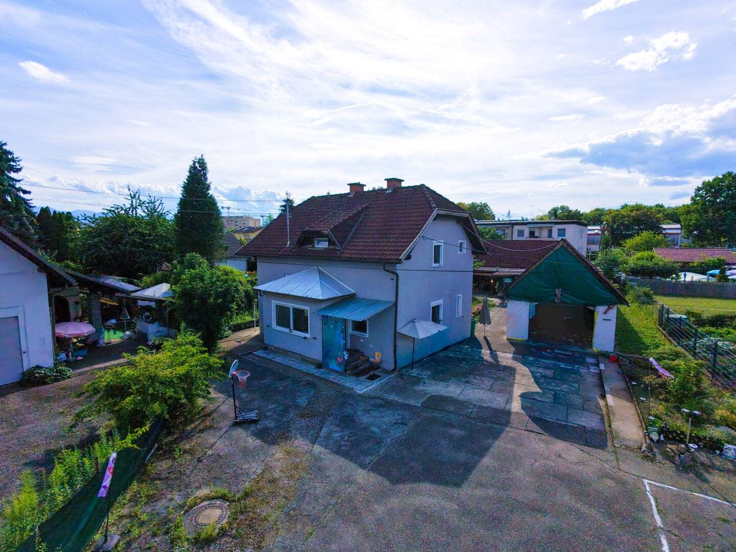 Modern renovated family house with garage and large plot