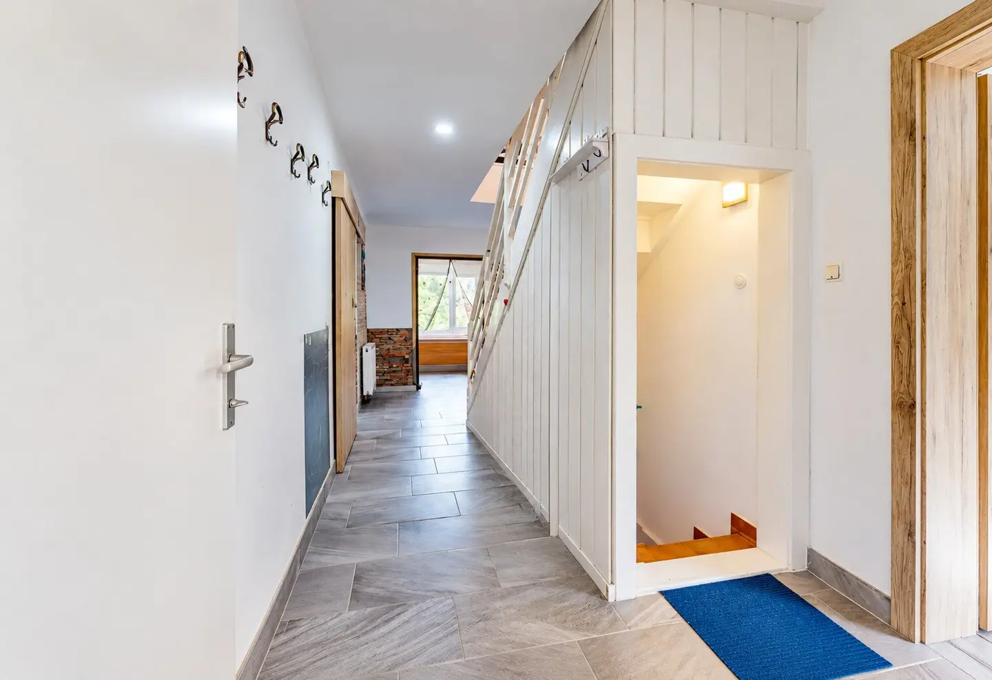 Modern renovated family house with garage and large plot
