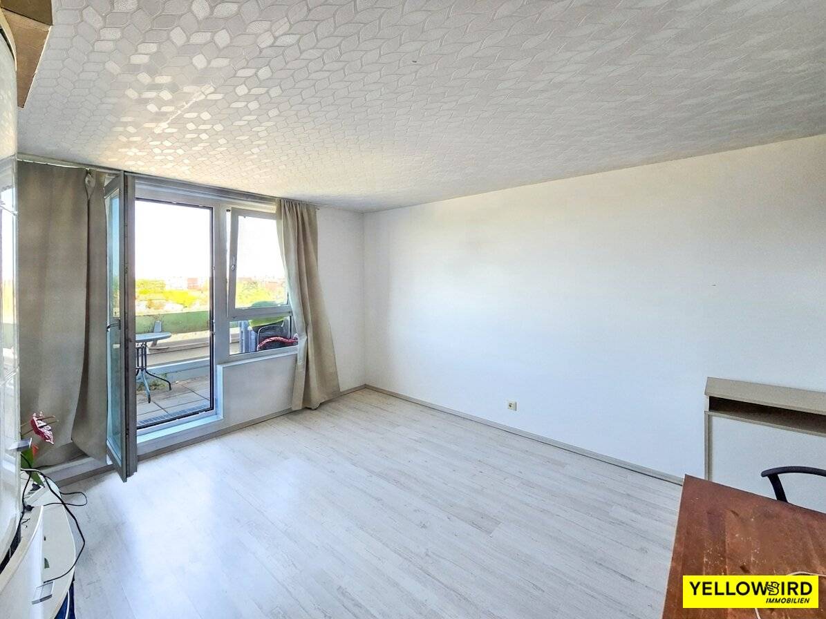 Penthouse Apartment with Balcony and Panoramic View