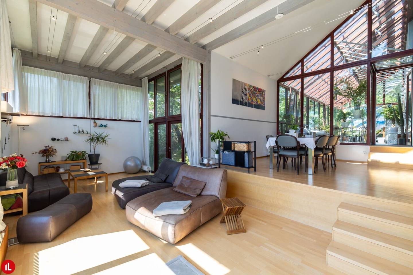 Luxuriöse Villa in Klosterneuburg mit 277m², 2 Terrassen & 3 Stellplätzen!