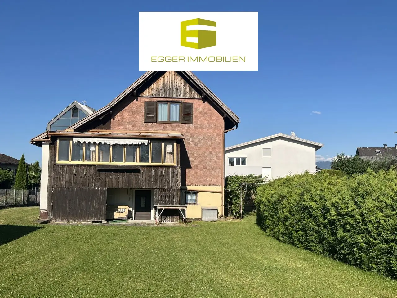 Sunny building plot with existing structure in quiet location