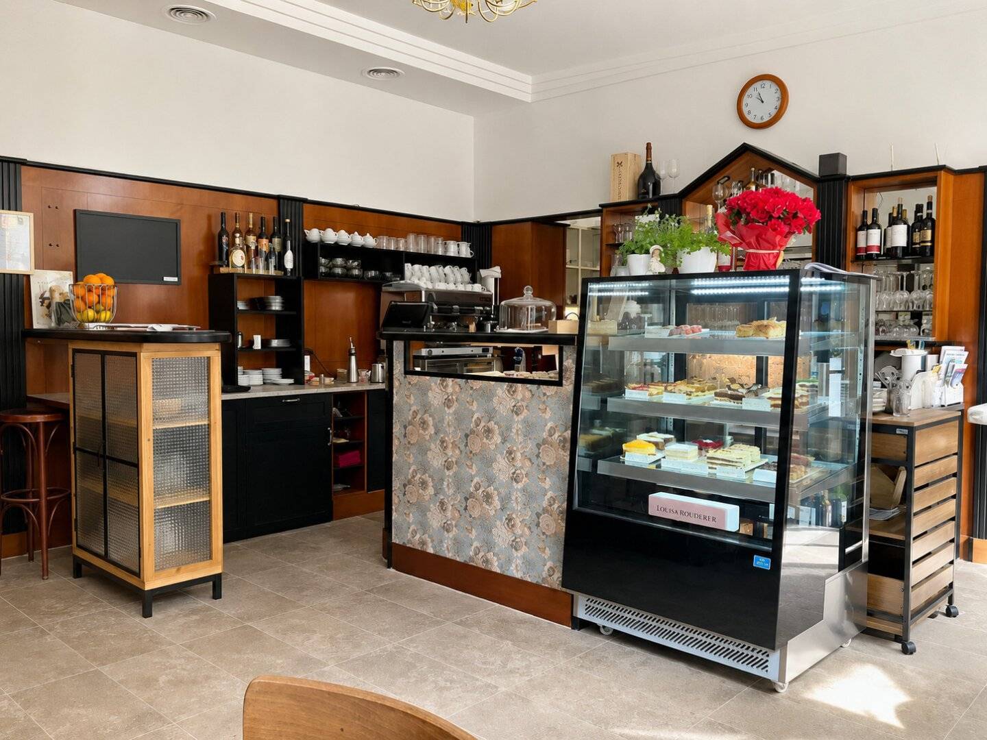 Etabliertes Stadtcafé mit großer Terrasse im Herzen von Purkersdorf
