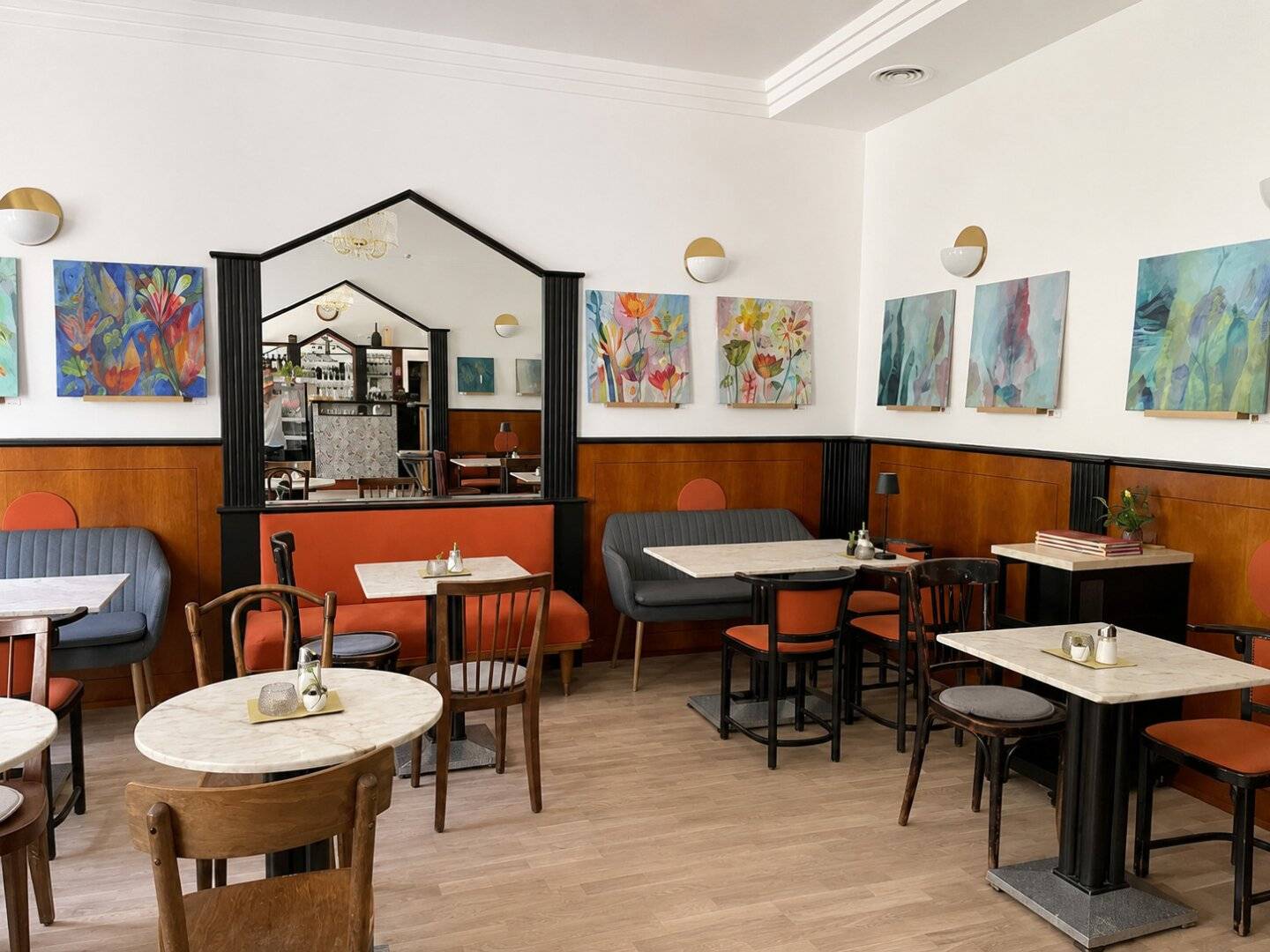 Etabliertes Stadtcafé mit großer Terrasse im Herzen von Purkersdorf
