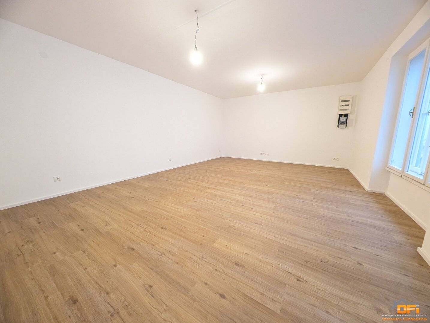 STADTHAUS IN OTTAKRING: 5-Zimmer Hofhaus mit begehbarem Flachdach und Garten/Hof in ruhiger Wohnlage