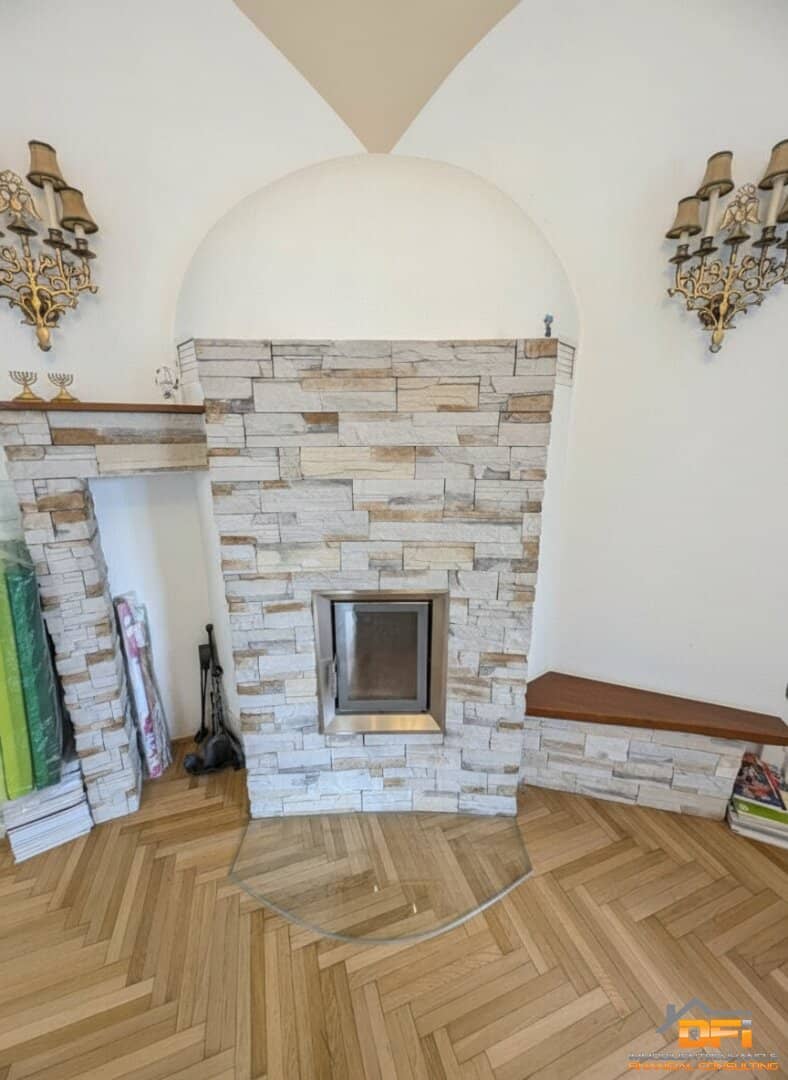 1060 MARIAHILF: Centrally located 3-room apartment with old building charm
