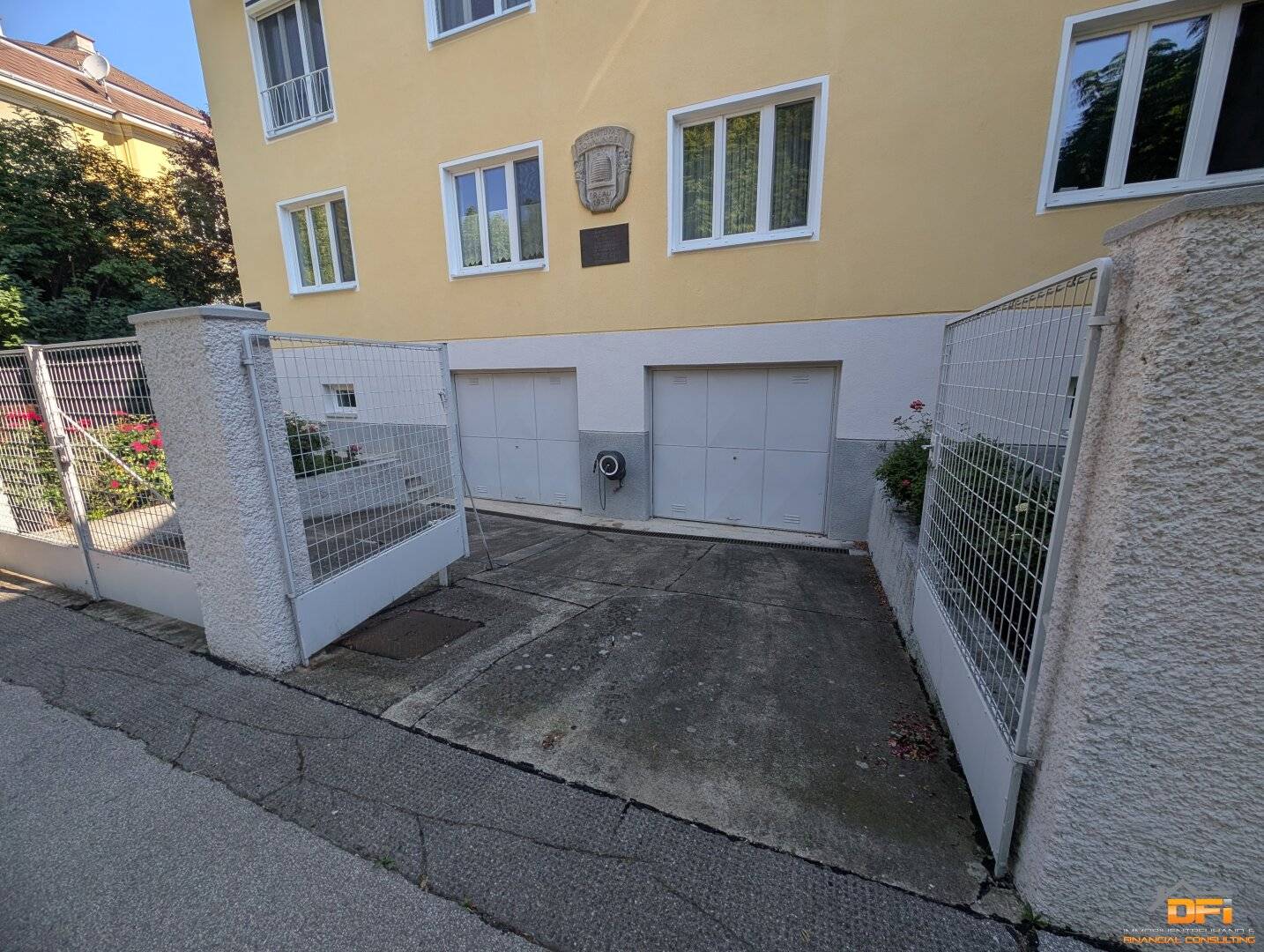 Single garage well laid out with private driveway