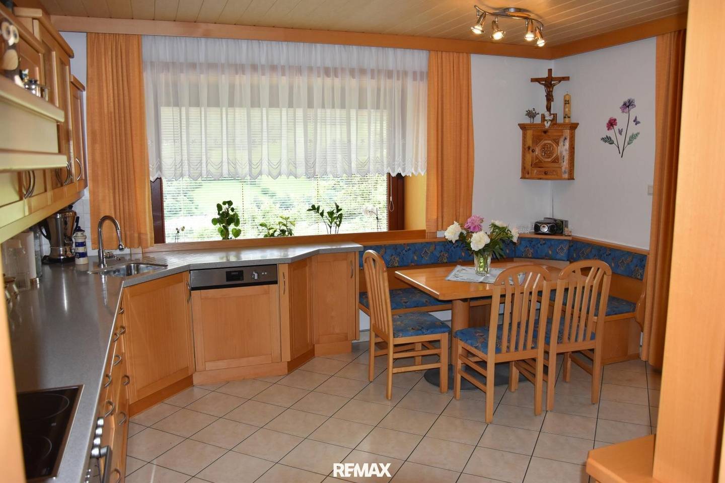 Einfamilienhaus mit Panoramablick Sauna und Garten in sonniger Südostlage