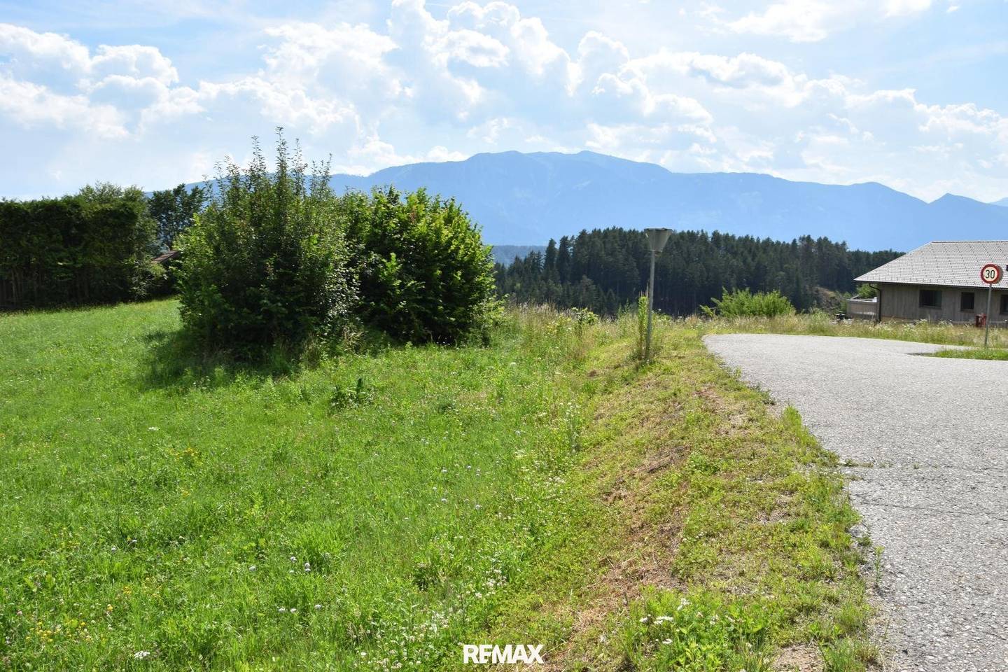 Sonniges Baugrundstück mit Seeblick am Millstätter See