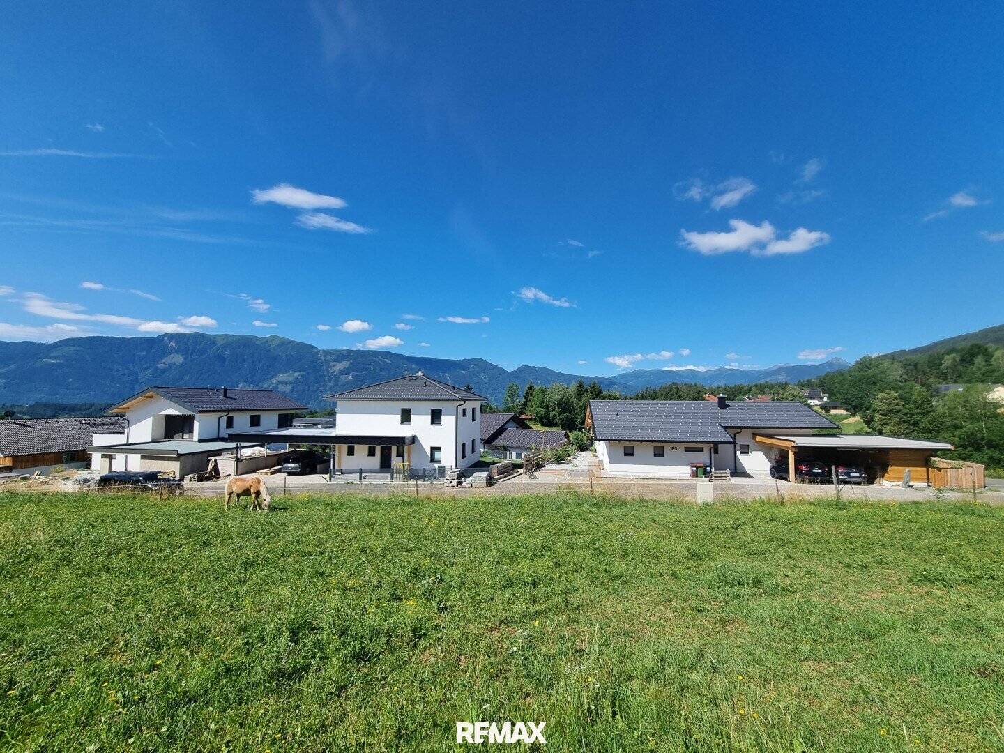 Sonniges Baugrundstück mit Einreichplan in Seeboden