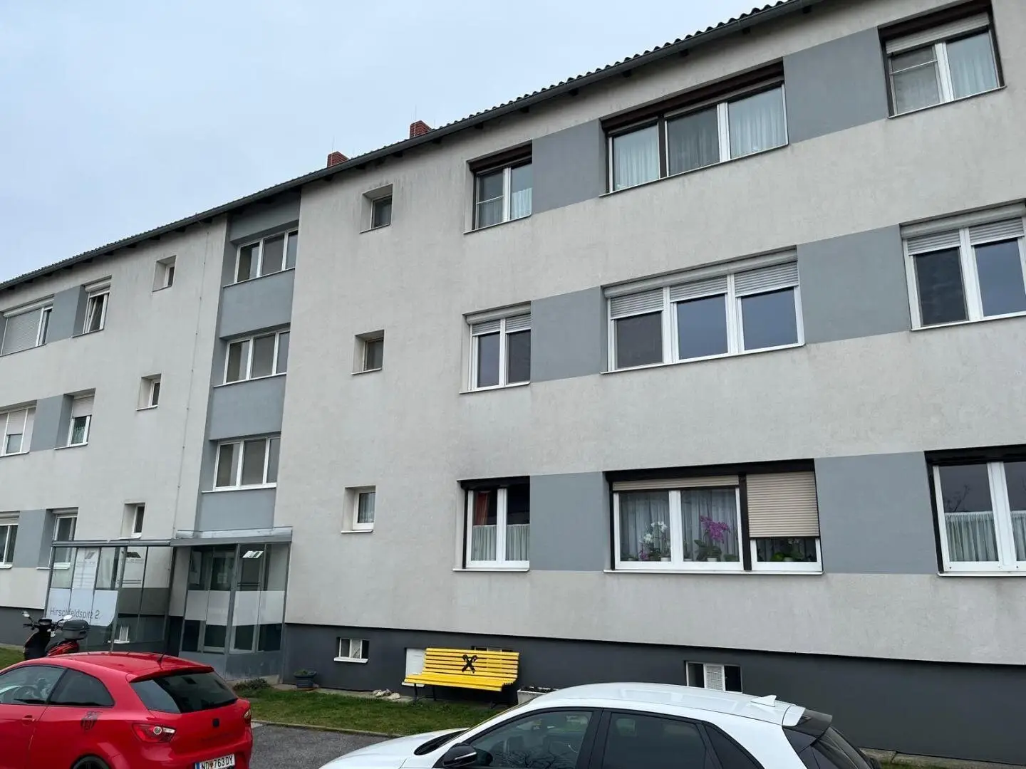 Renovated 3 Room Apartment with Loggia