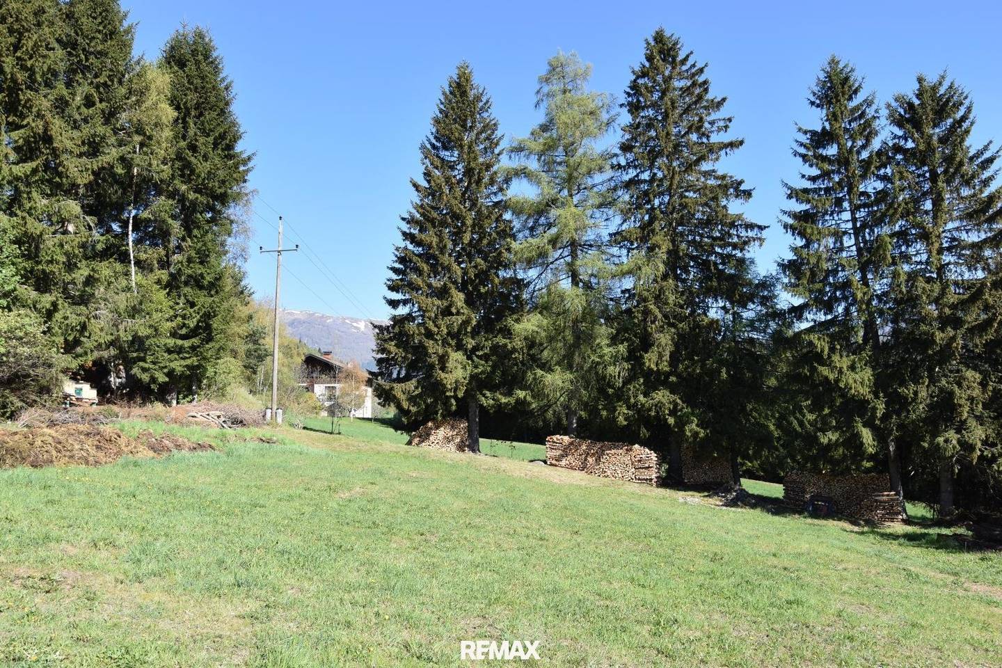 Großzügiges Grundstück mit Blick in ruhiger Lage