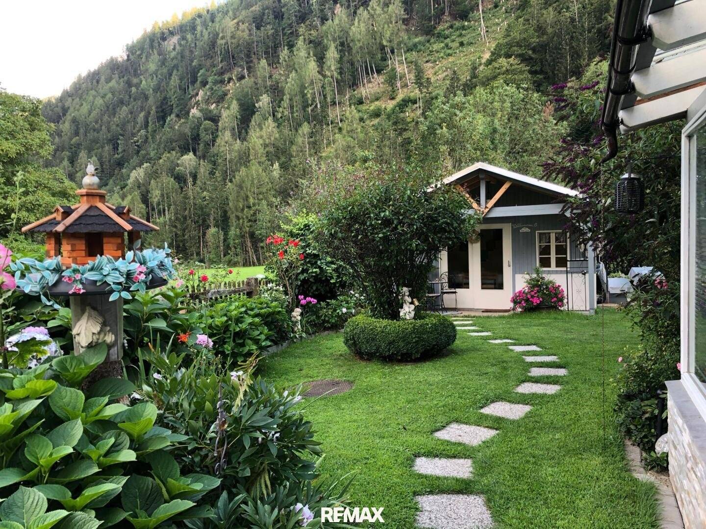 Charming period apartment with garden and loggia