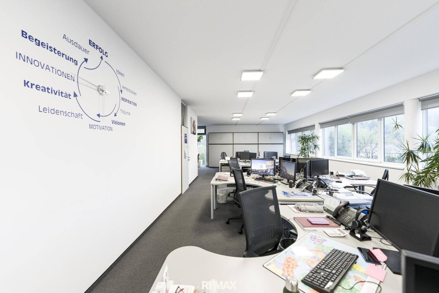 Office at Impulscenter with distant view and parking
