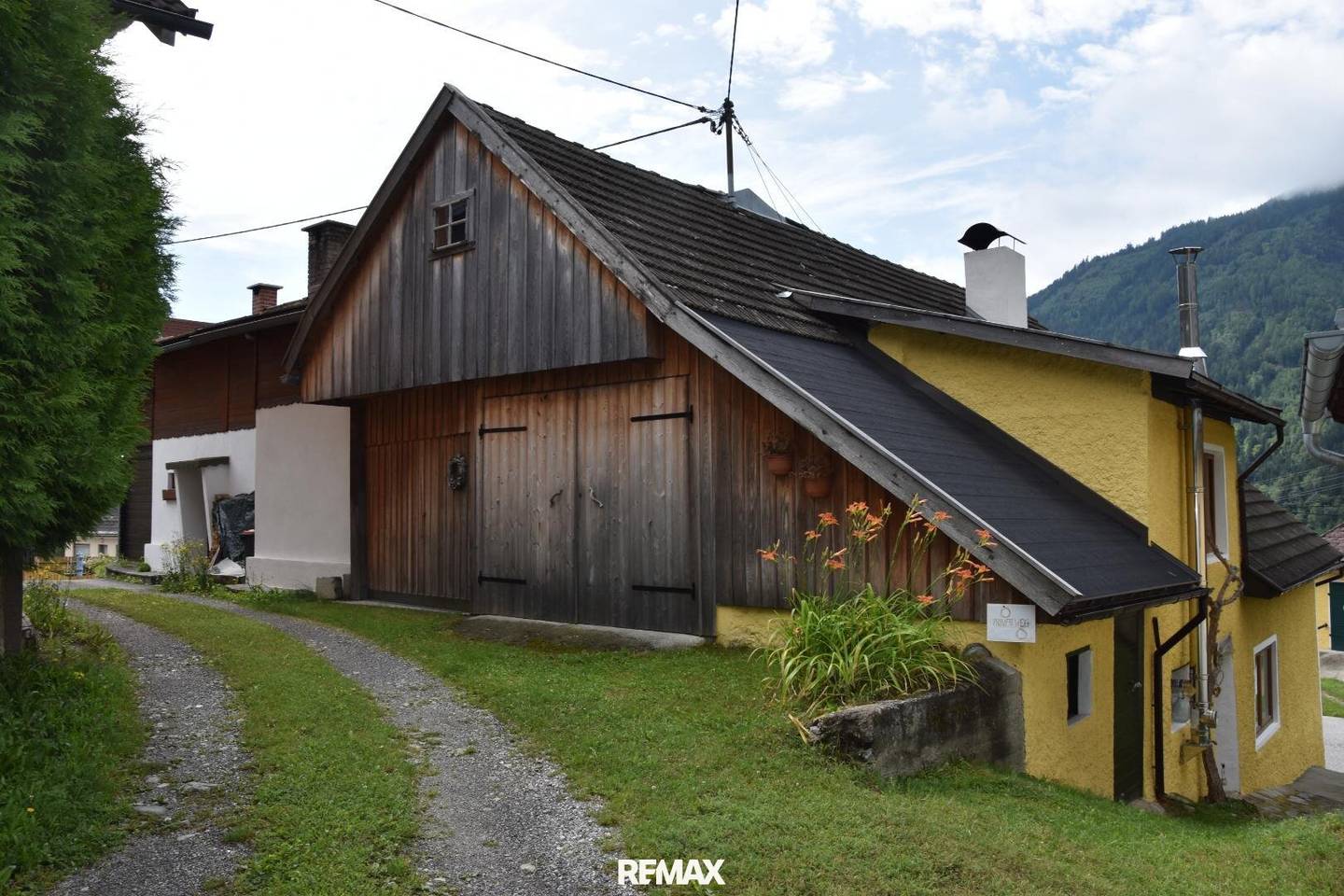 Einfamilienhaus mit Garten in ruhiger Berglage
