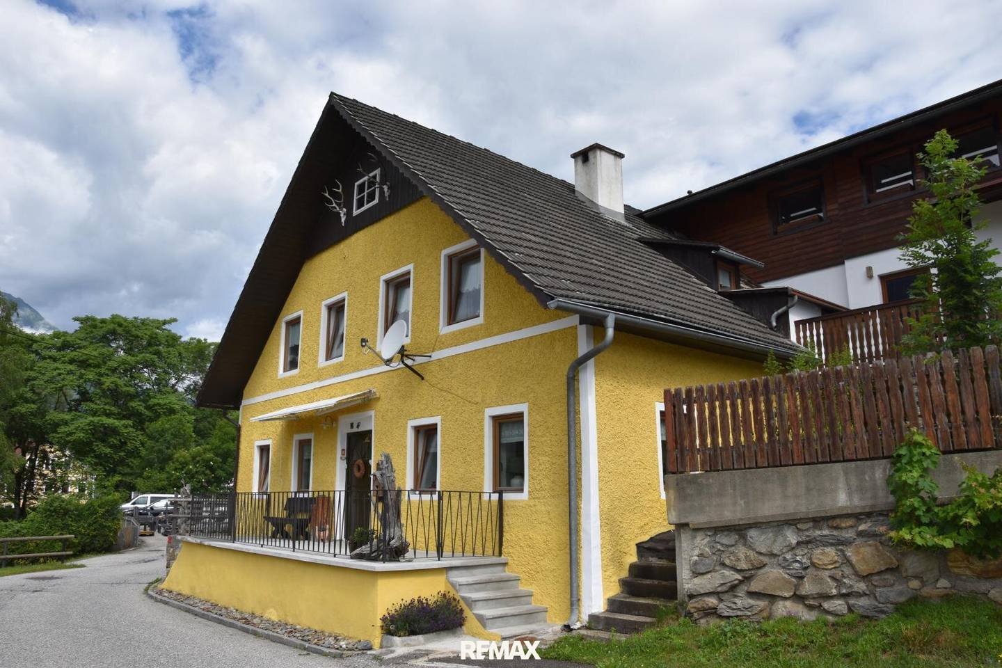 Einfamilienhaus mit Garten in ruhiger Berglage