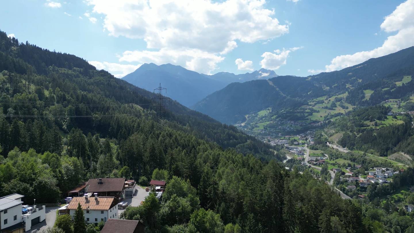 Grundstück mit Panoramablick über Landeck