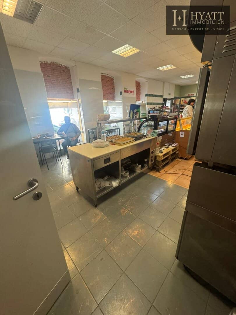 Established Gastronomy Space with Ongoing Operations in Brigittenau