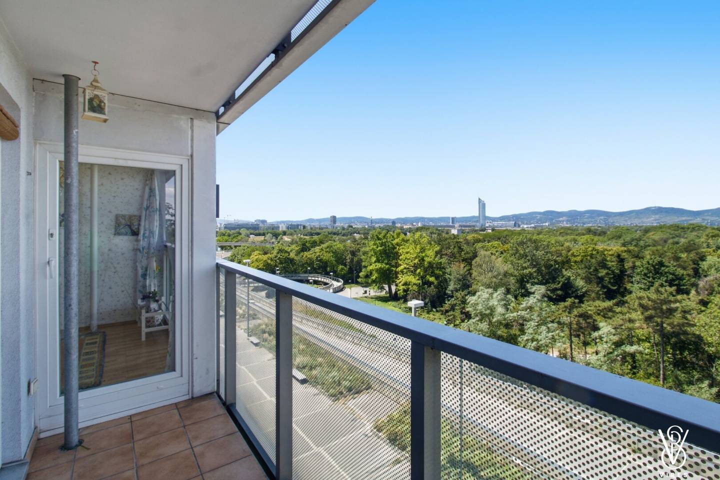 Wohnung mit Loggia und Fernblick am Donaupark