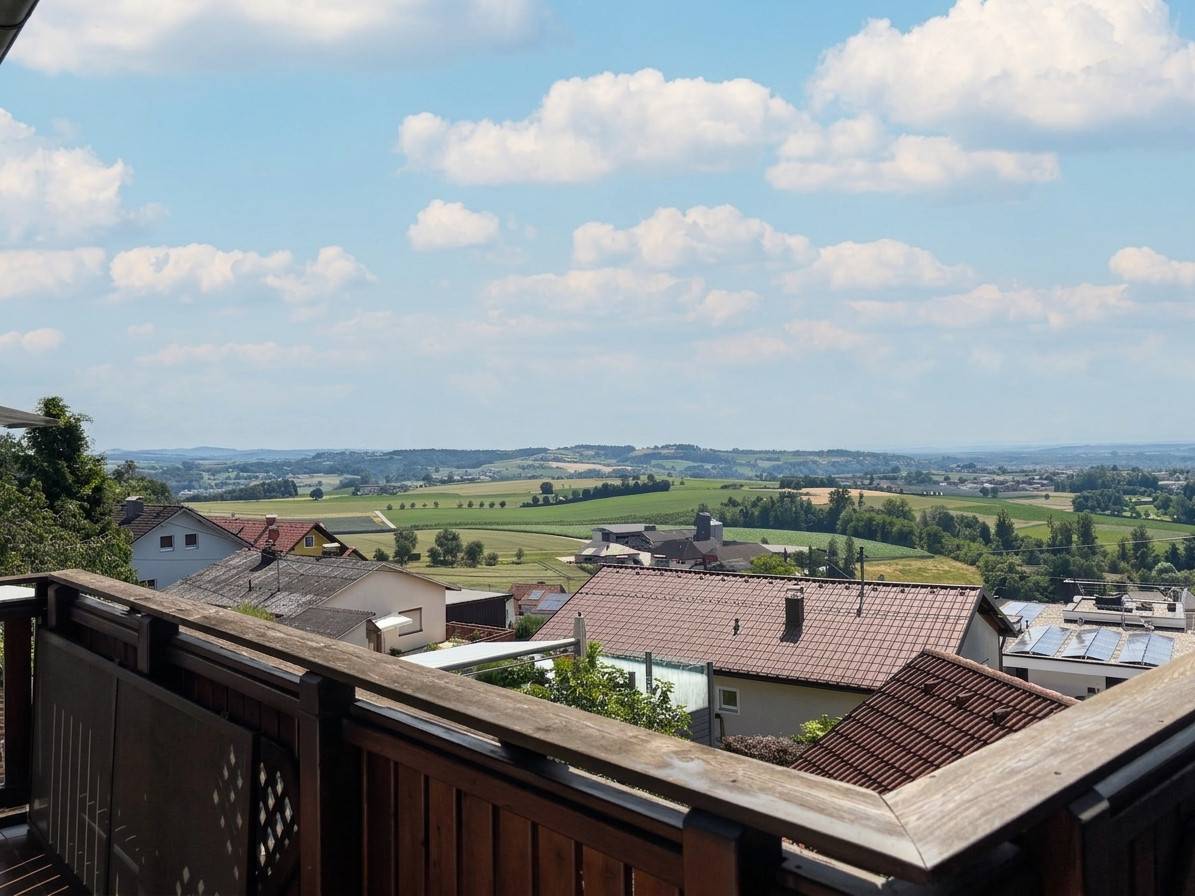 Duplex house with winter garden and sauna offering scenic views