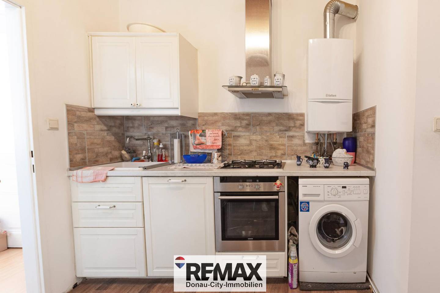 Anlegerwohnung in saniertem Haus mit Kellerabteil