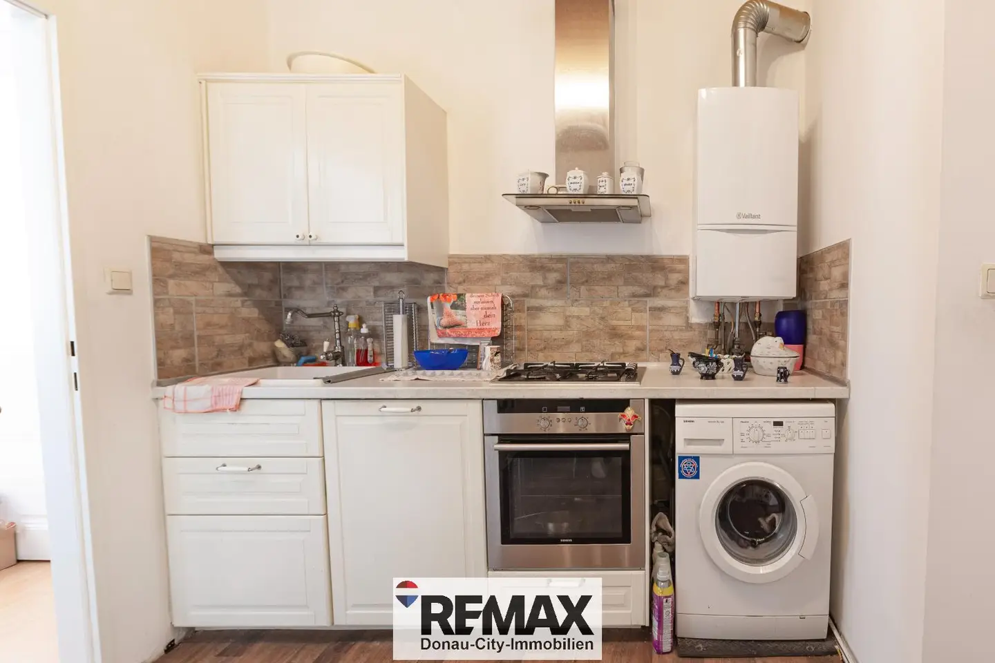 Anlegerwohnung in saniertem Haus mit Kellerabteil