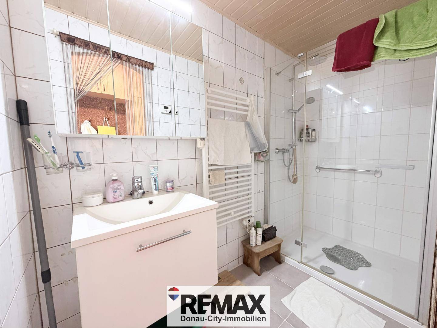 Anlegerwohnung mit Kellerabteil in saniertem Haus