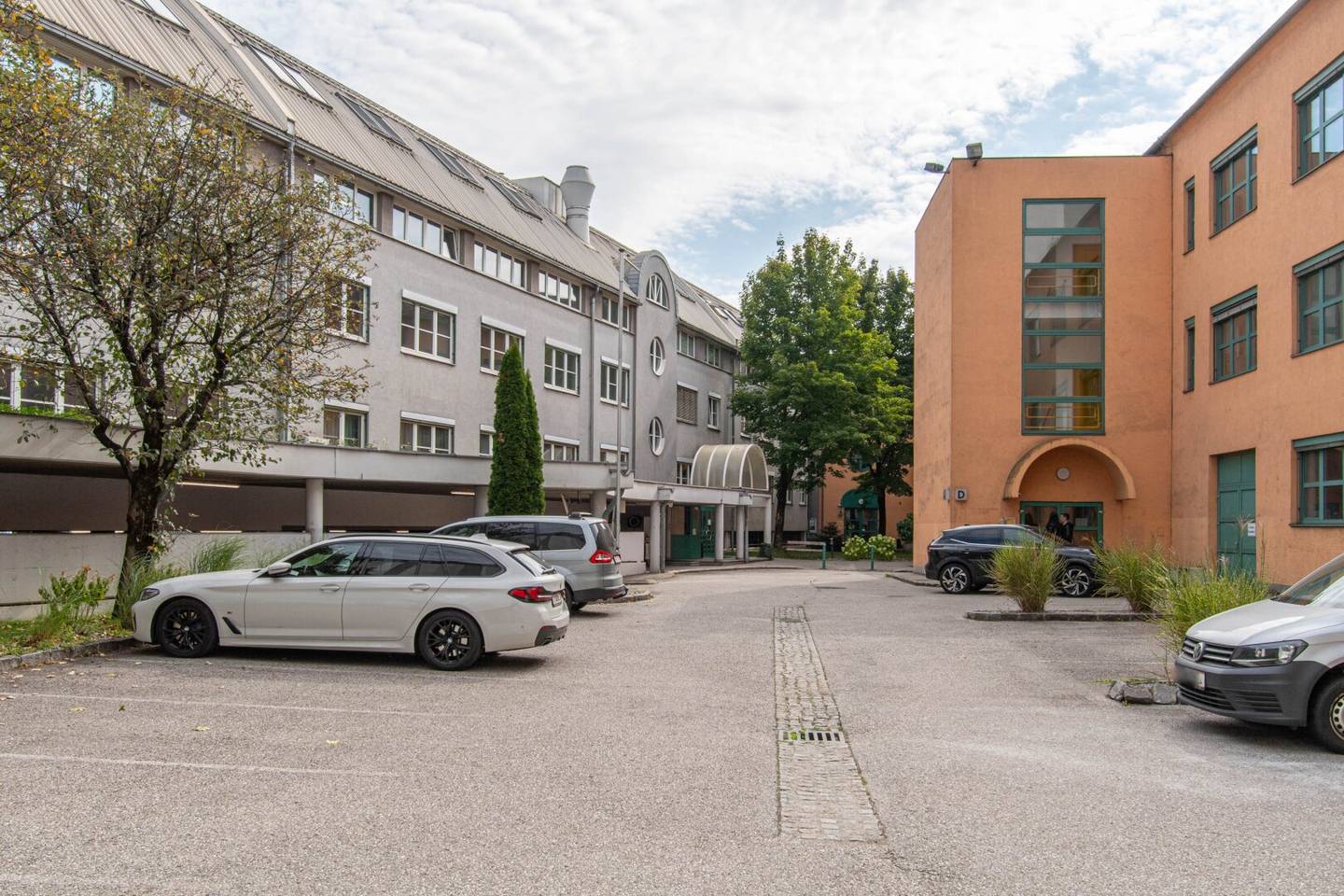 Rent provision-free: Air-conditioned office spaces at Technology Center Linz