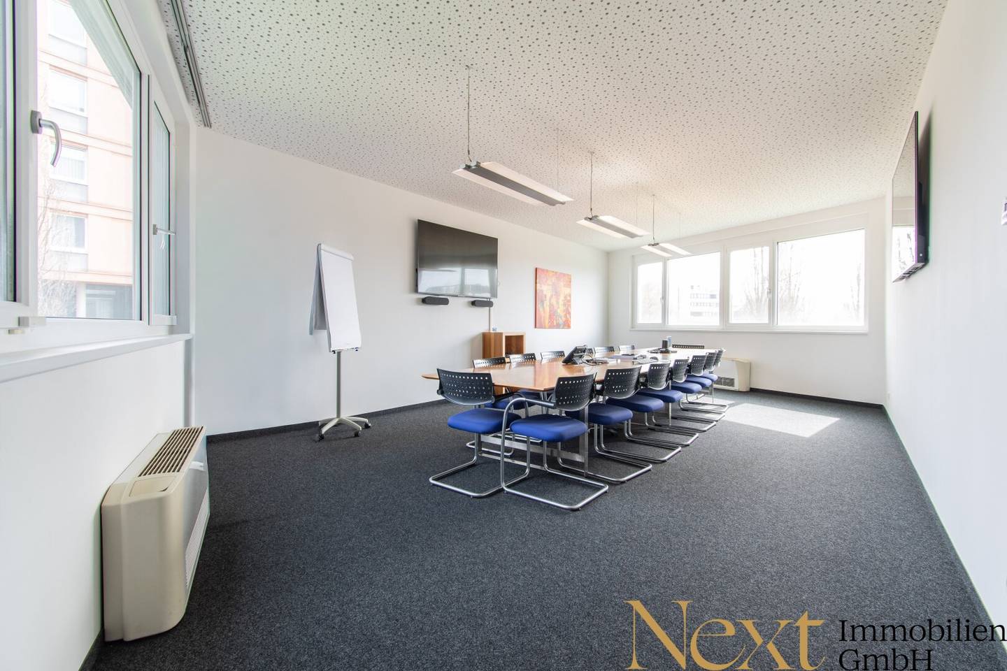 Spacious office space with a magnificent Danube view, roof terrace and ESG certification for rent in Linz