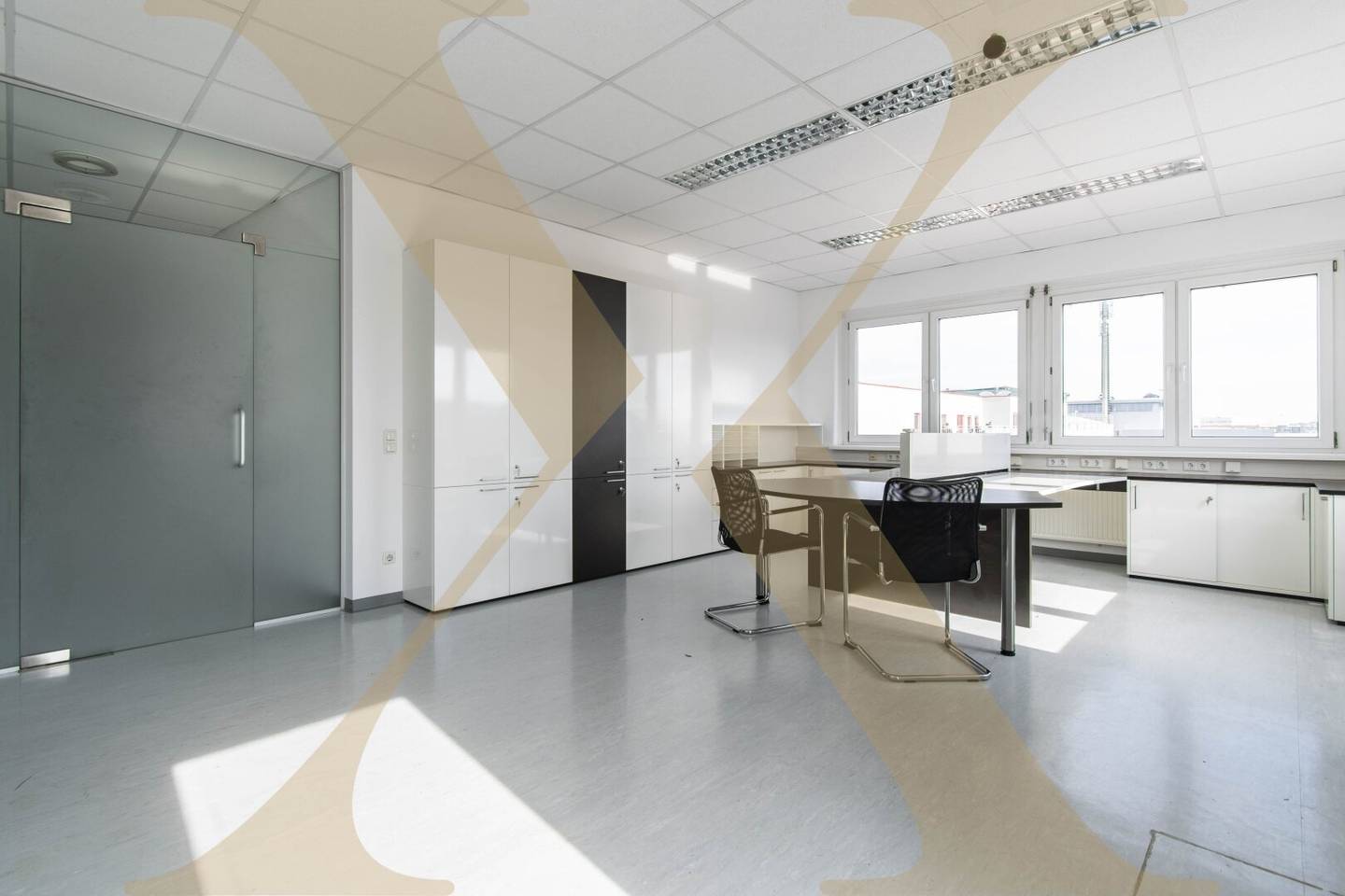 Air-conditioned! Spacious office space with ideal transport connections in Wels/Lichtenegg for rent
