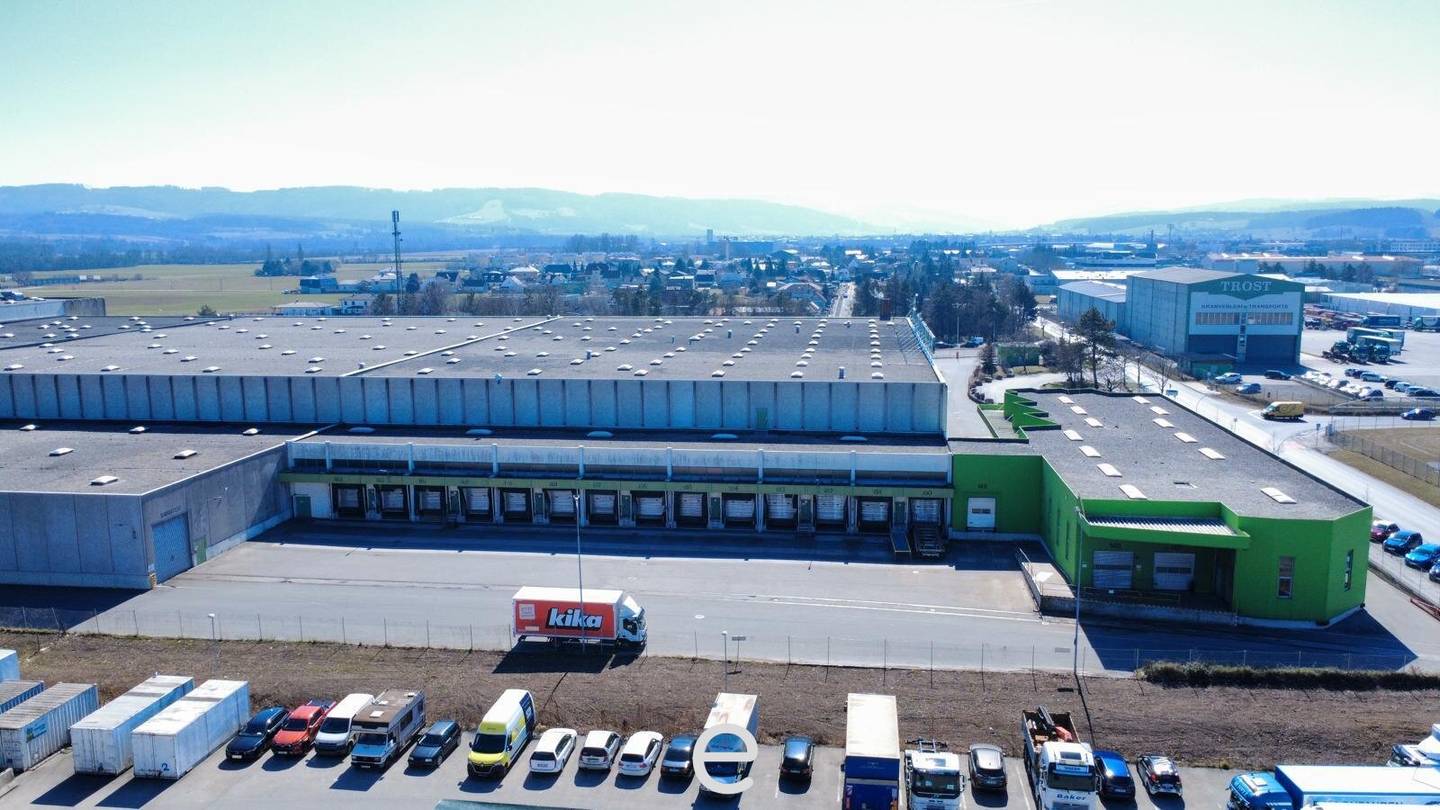 Top warehouse space in best traffic location in St.Pölten  ,  St.Pölten?  should be exact?