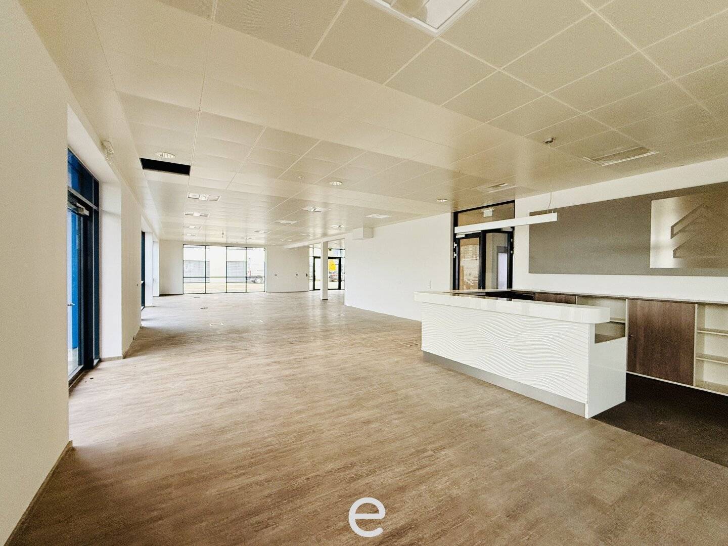 Office space with modern infrastructure in a central location