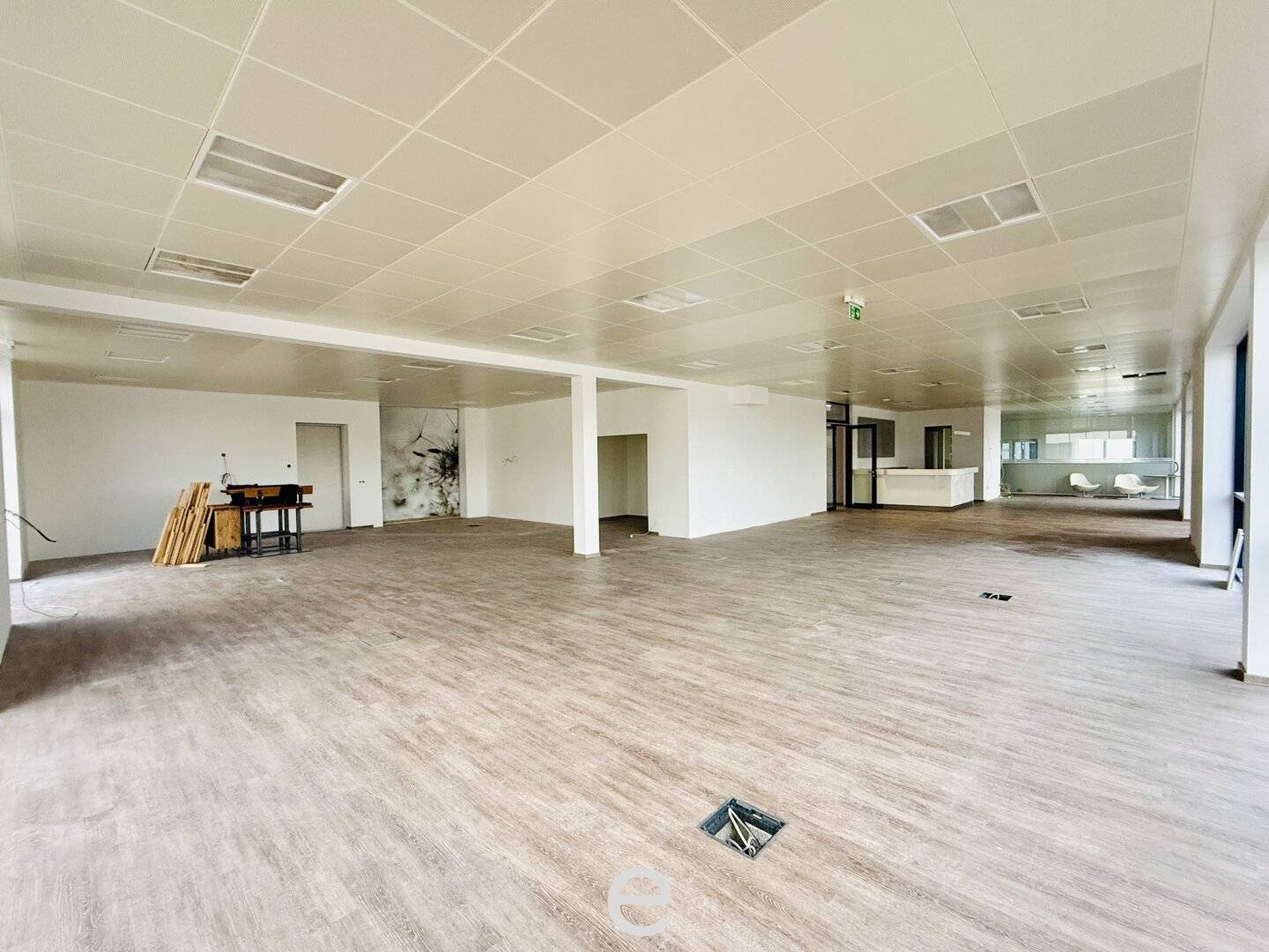 Office space with modern infrastructure in a central location