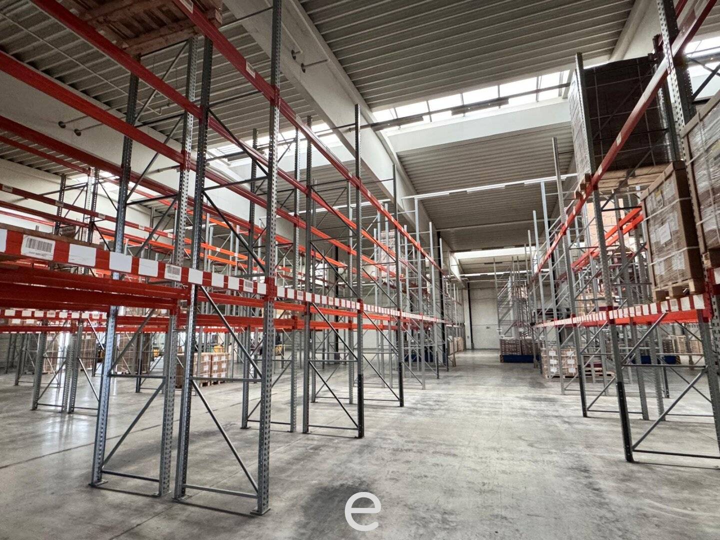 Warehouse and logistics hall in Marchtrenk near motorway