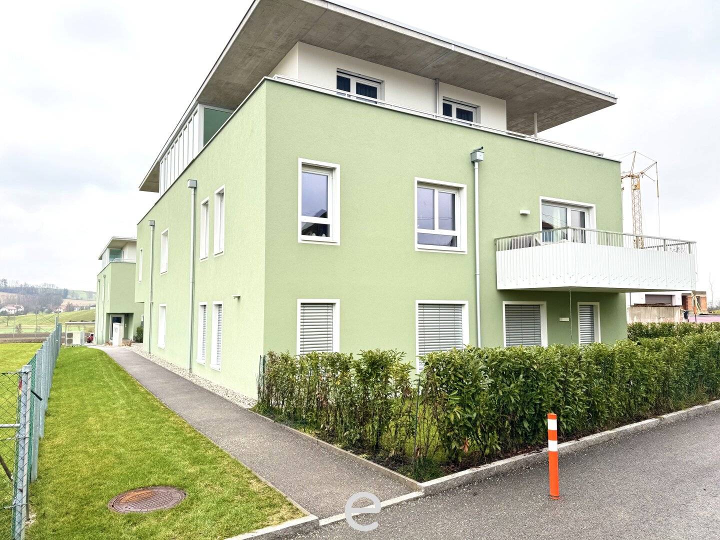 Erdgeschosswohnung mit Garten und Carport in ruhiger Lage