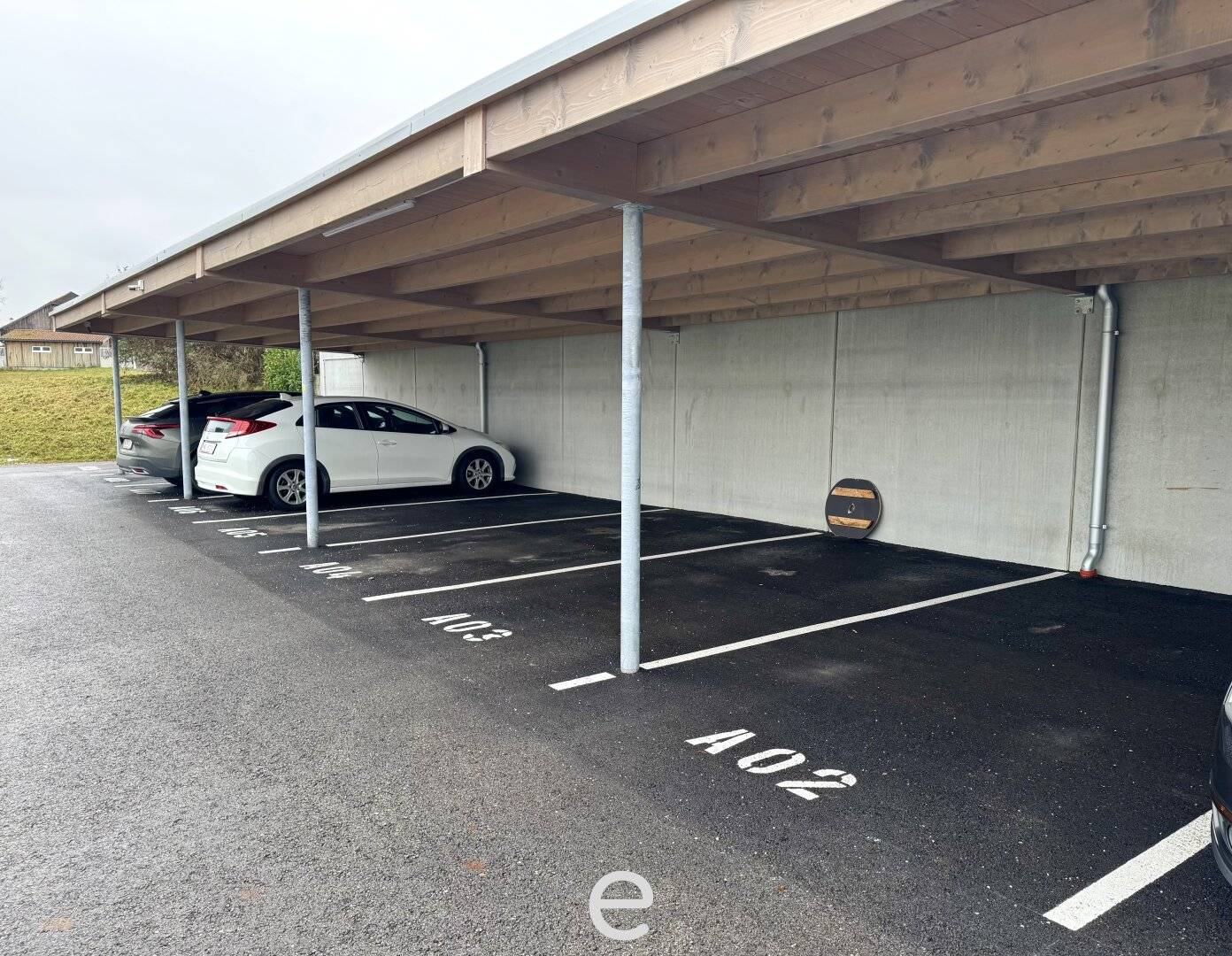 Erdgeschosswohnung mit Garten und Carport in ruhiger Lage