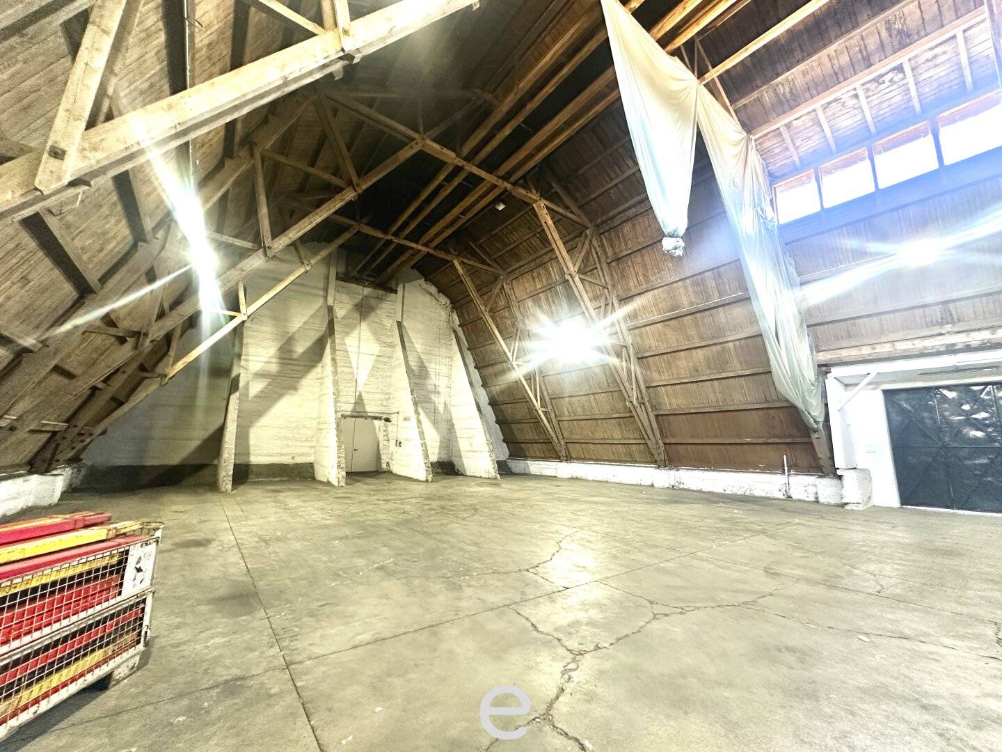 700m² warehouse in Enns for rent