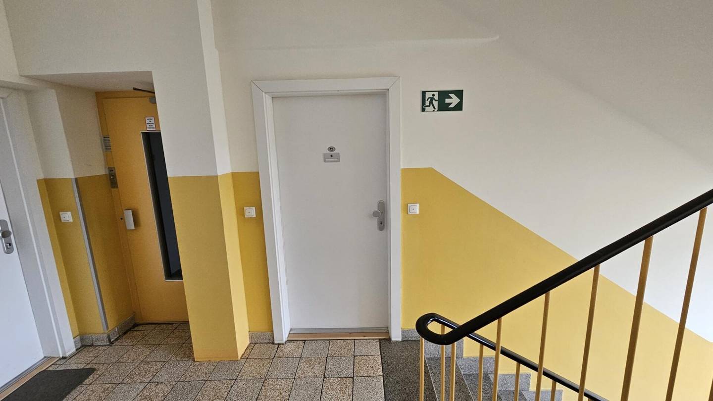 UNBEFRISTET UND FRISCH FÜR SIE SANIERT! Ihr neues Zuhause!